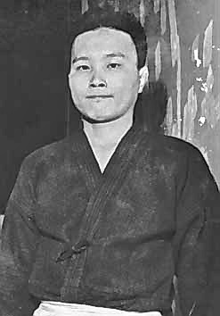   Tadashi Abe introduit l'aïkido en France